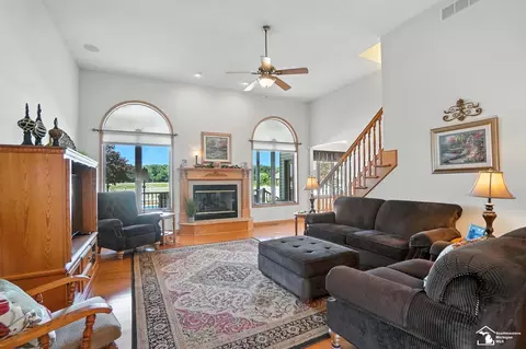 Living - 8989 Steffas Rd, Maybee, MI 48159 photo 1 of 3