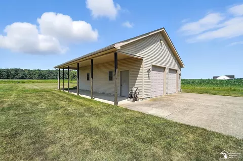 Exterior - 8989 Steffas Rd, Maybee, MI 48159 photo 16 of 19