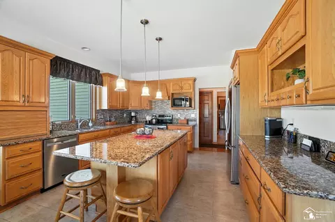 Kitchen - 8989 Steffas Rd, Maybee, MI 48159 photo 1 of 8
