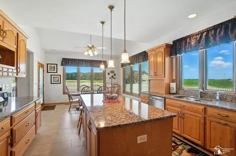 Kitchen - 8989 Steffas Rd, Maybee, MI 48159 photo 8 of 8