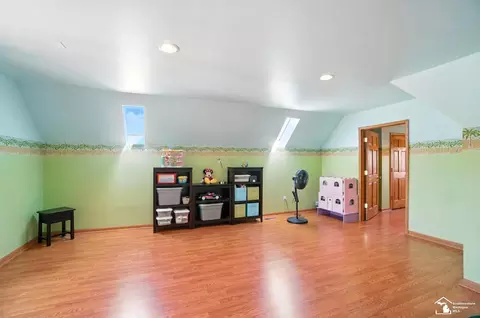 Bedroom - 8989 Steffas Rd, Maybee, MI 48159 photo 12 of 12