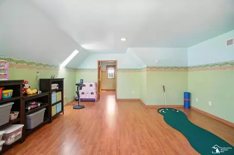 Bedroom - 8989 Steffas Rd, Maybee, MI 48159 photo 10 of 12