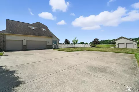 Exterior - 8989 Steffas Rd, Maybee, MI 48159 photo 18 of 19