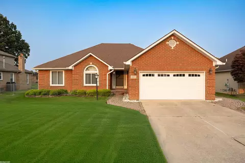 48172 Thorncroft, Macomb, MI 48044 photo 34