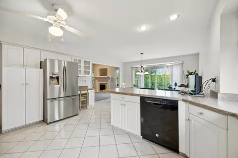48172 Thorncroft, Macomb, MI 48044 photo 8