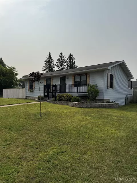 601 W Breen, Kingsford, MI 49802