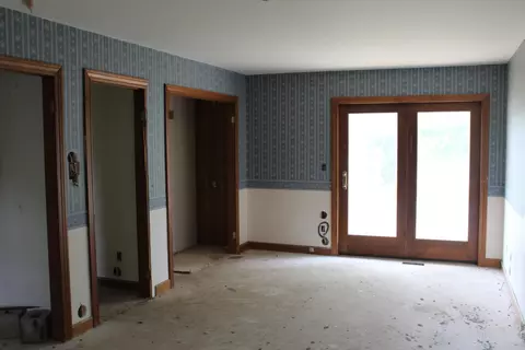 Living - 4344 E Carpenter, Flint, MI 48506 photo 1 of 1