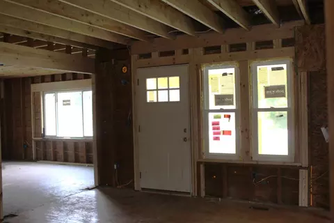 Entry Way - 4344 E Carpenter, Flint, MI 48506 photo 1 of 2