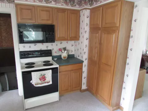 Kitchen - 105 W W Fall, L'anse, MI 49946 photo 2 of 2