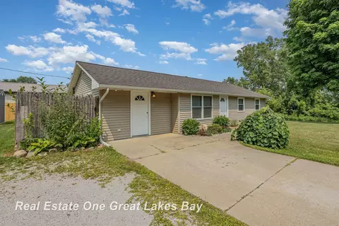 131 E 6th, Oakley, MI 48649 photo 3
