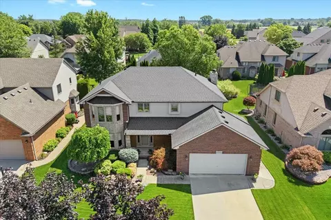 55522 Danube, Macomb, MI 48042 photo 2