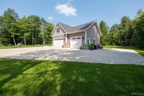 1064 Highland, Ishpeming, MI 49849 photo 40