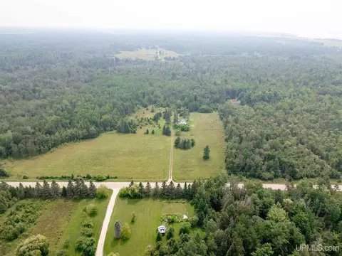 View/Area - 8025 15th, Rapid River, MI 49878 photo 4 of 11