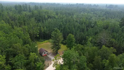 tbd W Hiawatha Sta, Manistique, MI 49854