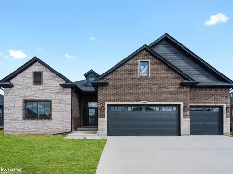 19335 Springbrook #177, Macomb, MI 48044