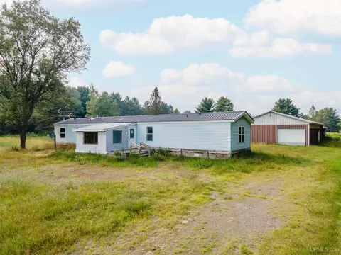 248 W Townline, Crystal Falls, MI 49920
