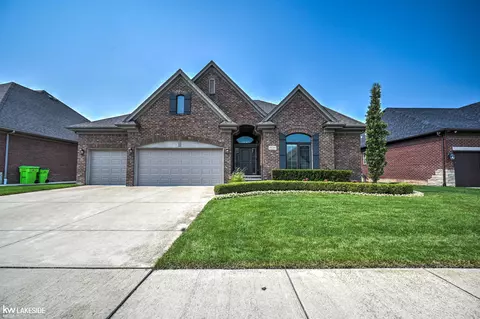 49293 Monarch, Macomb, MI 48044