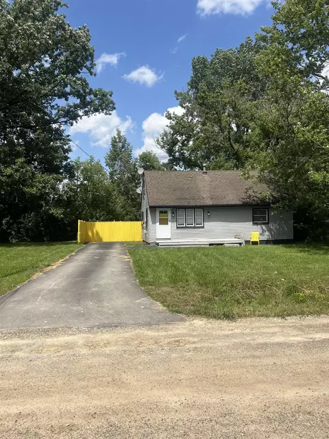 1416 W Yale, Flint, MI 48505