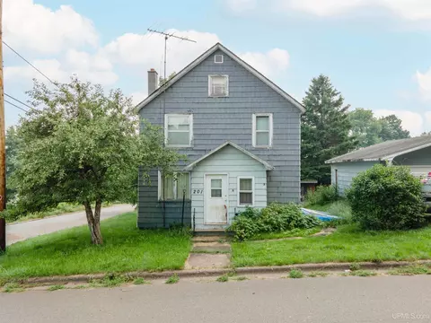 201 3rd, Alpha, MI 49902