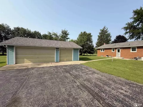 Exterior - 11595 Grafton, Carleton, MI 48117 photo 5 of 11