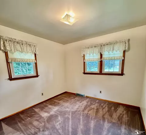 Bedroom - 11595 Grafton, Carleton, MI 48117 photo 6 of 9