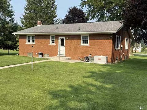 Exterior - 11595 Grafton, Carleton, MI 48117 photo 4 of 11