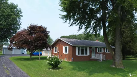 Exterior - 11595 Grafton, Carleton, MI 48117 photo 3 of 11