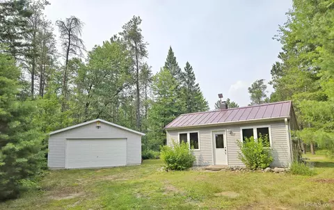 W11934 Crawford, Silver Cliff T-wi, WI 54104
