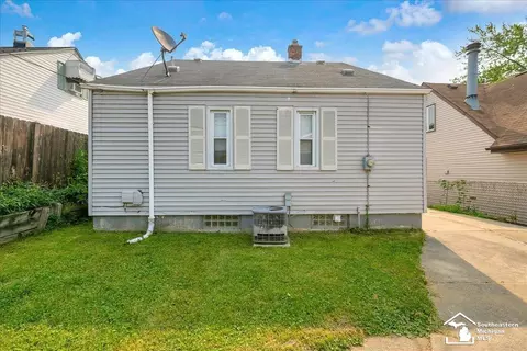 Exterior - 17420 Valade, Riverview, MI 48193 photo 4 of 5