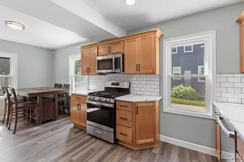 695 Budlong, Adrian, MI 49221 photo 15