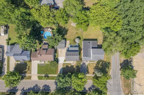 695 Budlong, Adrian, MI 49221 photo 35