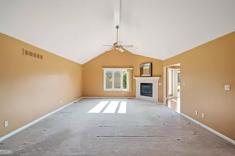 48072 Feral, Macomb, MI 48044 photo 9