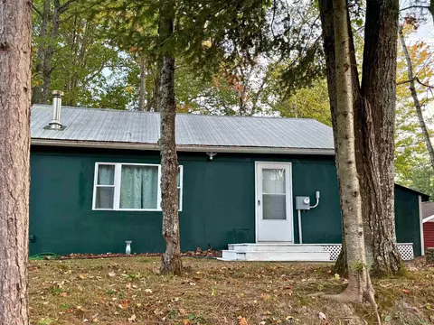 3279 Handrich, Curran, MI 48728