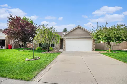 28785 Stonehenge, New Baltimore, MI 48047