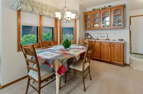 Dining - 1988 Salisbury, Gladwin, MI 48624 photo 5 of 5