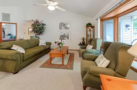 Living - 1988 Salisbury, Gladwin, MI 48624 photo 8 of 8