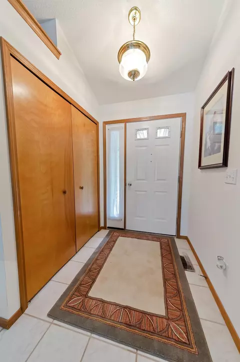 Entry Way - 1988 Salisbury, Gladwin, MI 48624 photo 1 of 1
