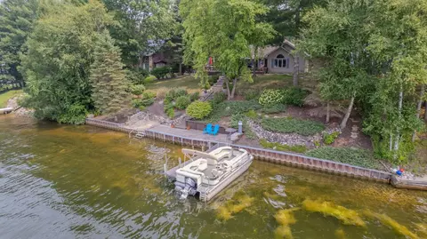 Exterior - 1988 Salisbury, Gladwin, MI 48624 photo 7 of 13
