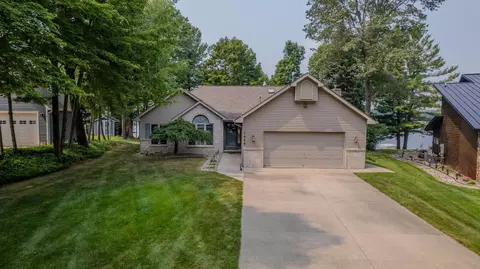 Exterior - 1988 Salisbury, Gladwin, MI 48624 photo 2 of 13