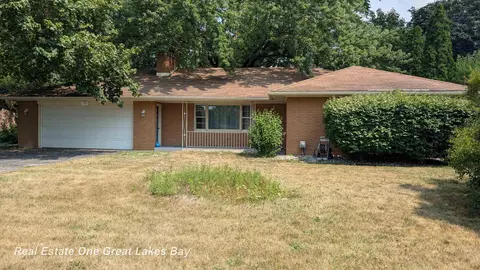 1508 Sheffield, Saginaw, MI 48638