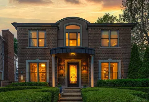 1046 S Bates, Birmingham, MI 48009