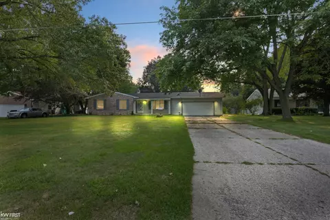 8417 Gallant Fox, Flushing, MI 48433 photo 2