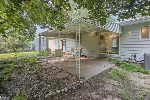 8417 Gallant Fox, Flushing, MI 48433 photo 5