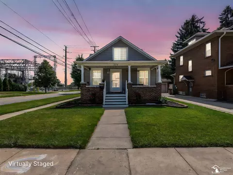 324 Arbor, Monroe, MI 48162 photo 2