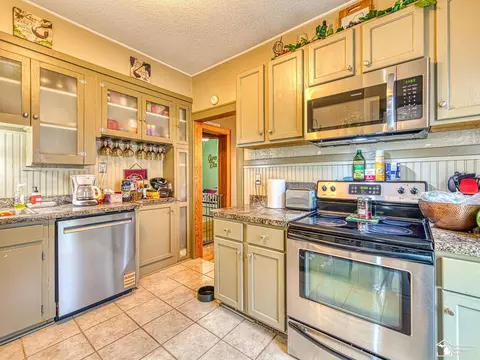 324 Arbor, Monroe, MI 48162 photo 4