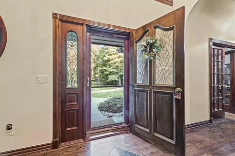 Entry Way - 2148 Hidden, Leonard, MI 48367 photo 1 of 2