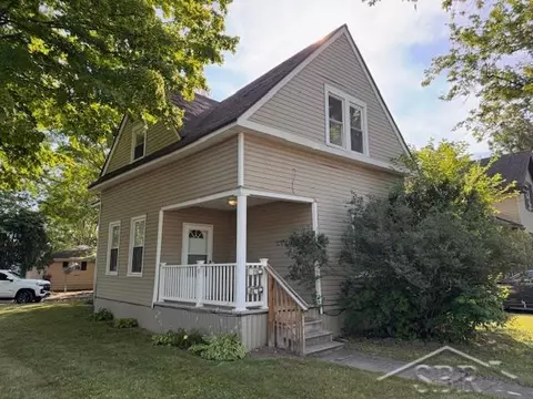 1420 Adams, Saginaw, MI 48602