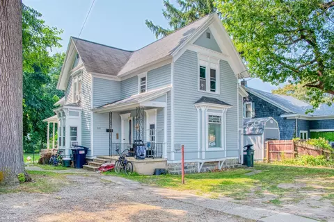 641 N Shiawassee, Owosso, MI 48867