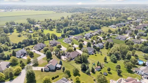 View/Area - 385 Golfview, Monroe, MI 48162 photo 5 of 14