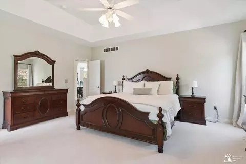 Bedroom - 385 Golfview, Monroe, MI 48162 photo 3 of 11
